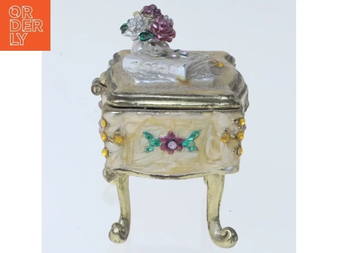 Billede 1 - Dekorativ smykkeskrin med blomstermotiv (str. 5 cm)