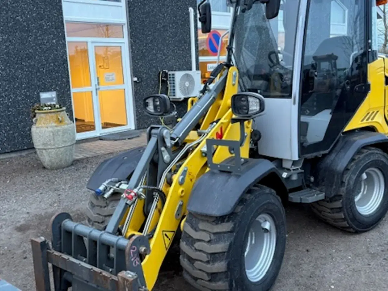 Billede 1 - Wacker Neuson WL28 LUKKET HUS, SKOVL OG GAFLER , HYDRAULISK SKIFT