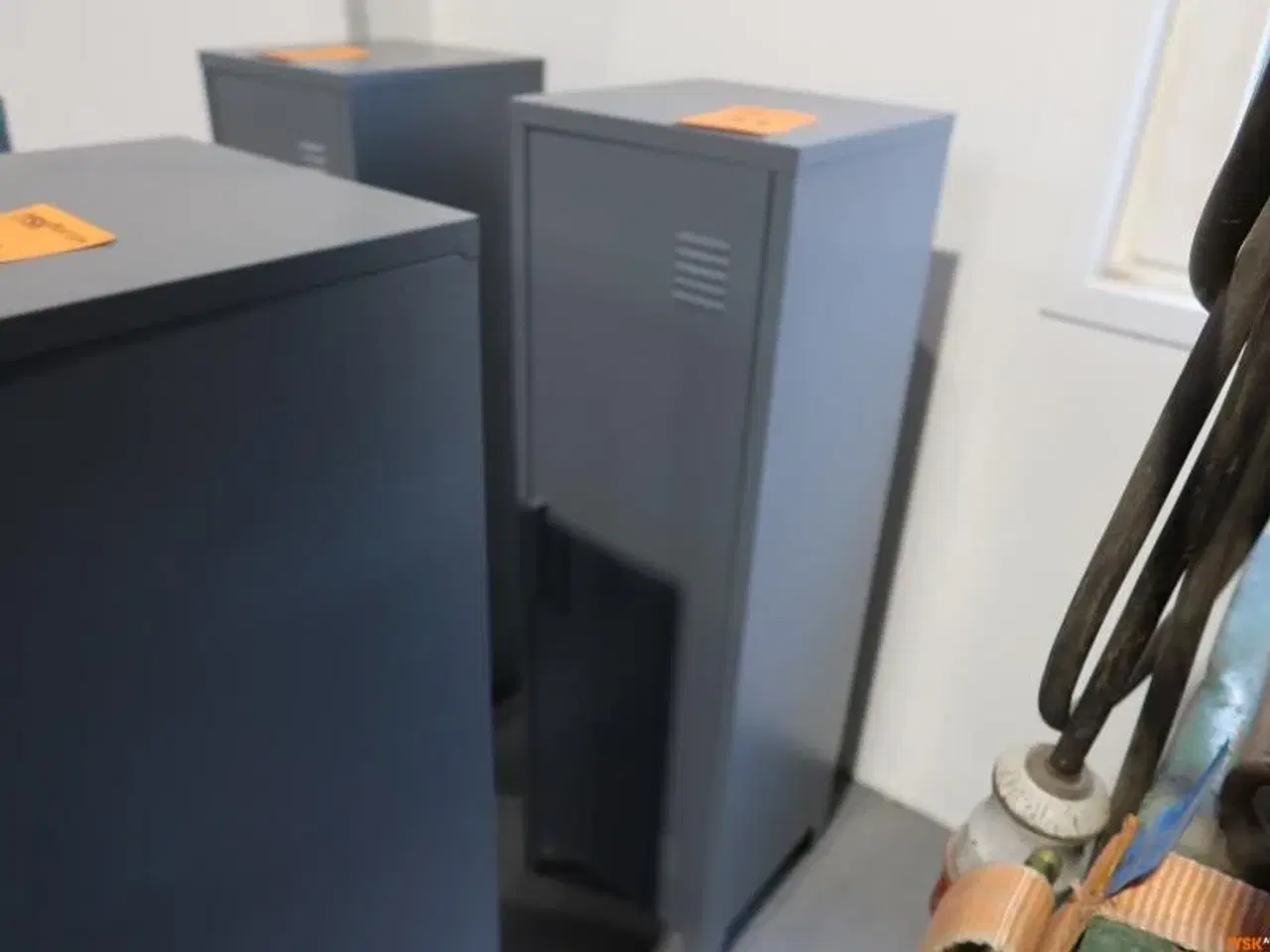 Billede 1 - STÅLSKAB,127 x