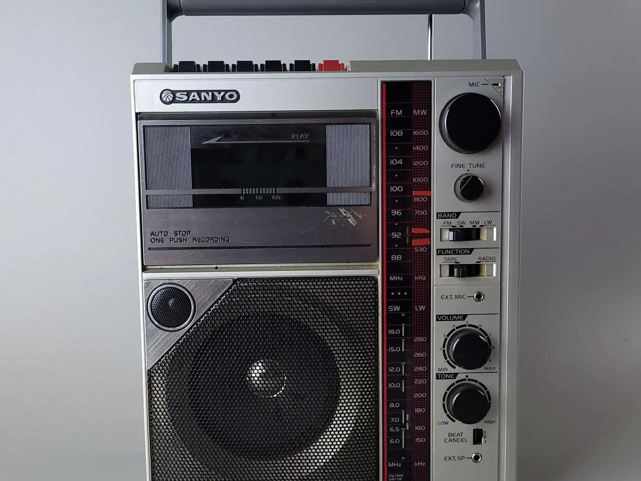 Billede 2 - ⭐️· Sanyo Båndoptager/Radio - Model M 2818L 