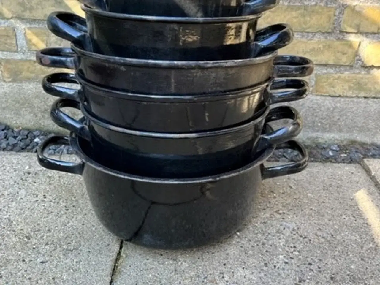 Billede 1 - 8 Stk. Gamle gryder til blomster, bål osv.