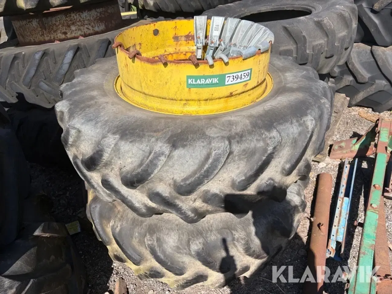 Billede 2 - Tvillingehjul Firestone 380/85R28 2 styk med spænder