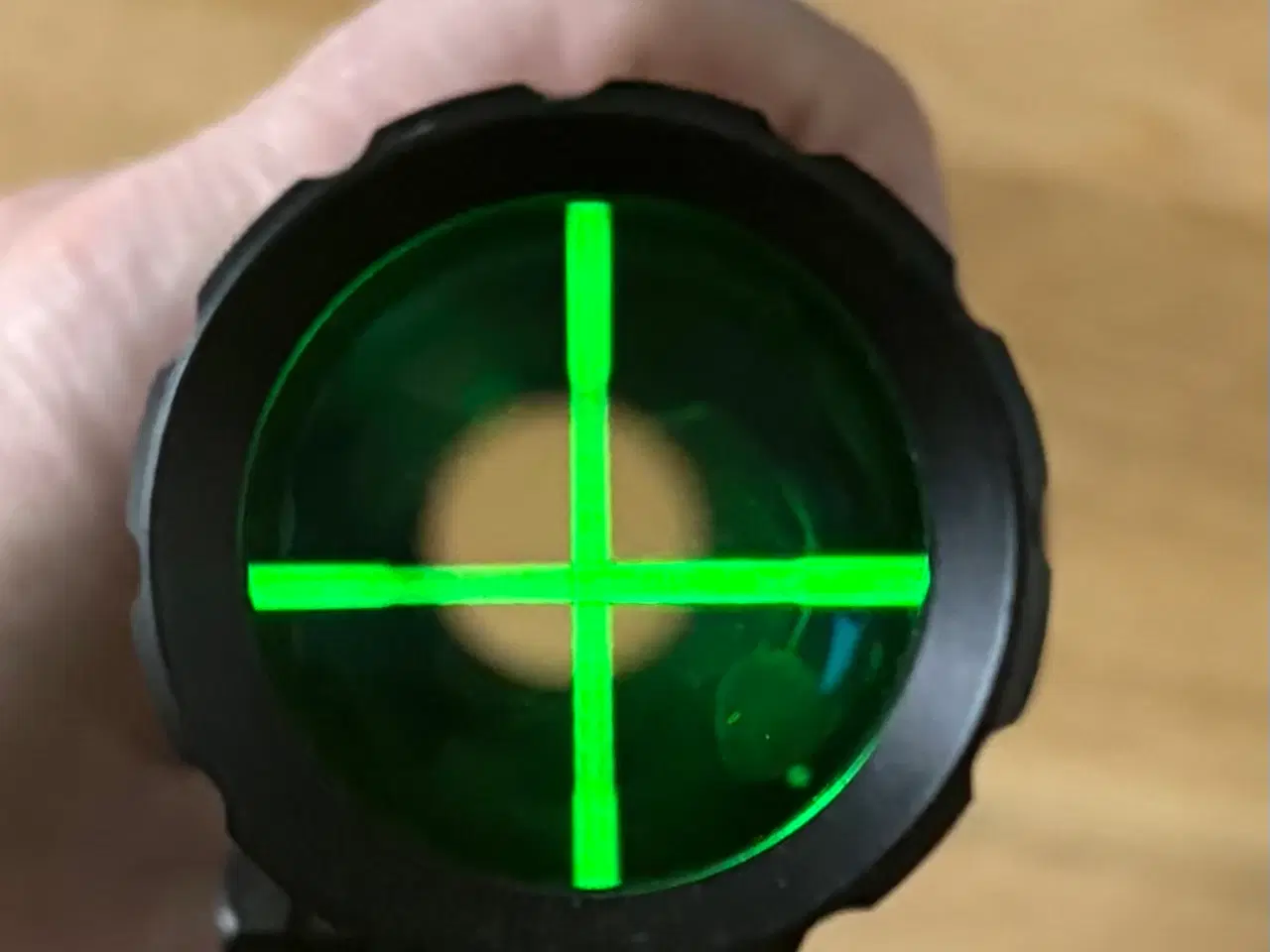 Billede 3 - Sigtekikkert med stor forstørrelse og lys