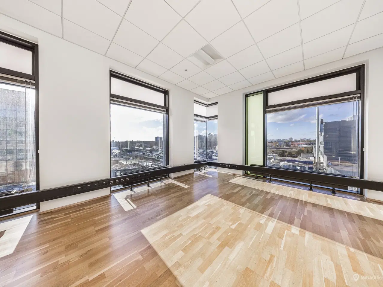 Billede 5 - Kontorlejemål på 1.193 m² i populært flerbrugerhus