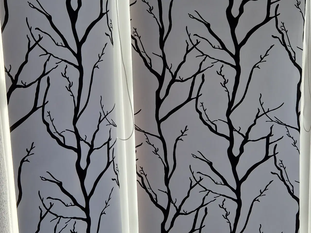 Billede 1 - Rulle gardiner med "træer" mønster