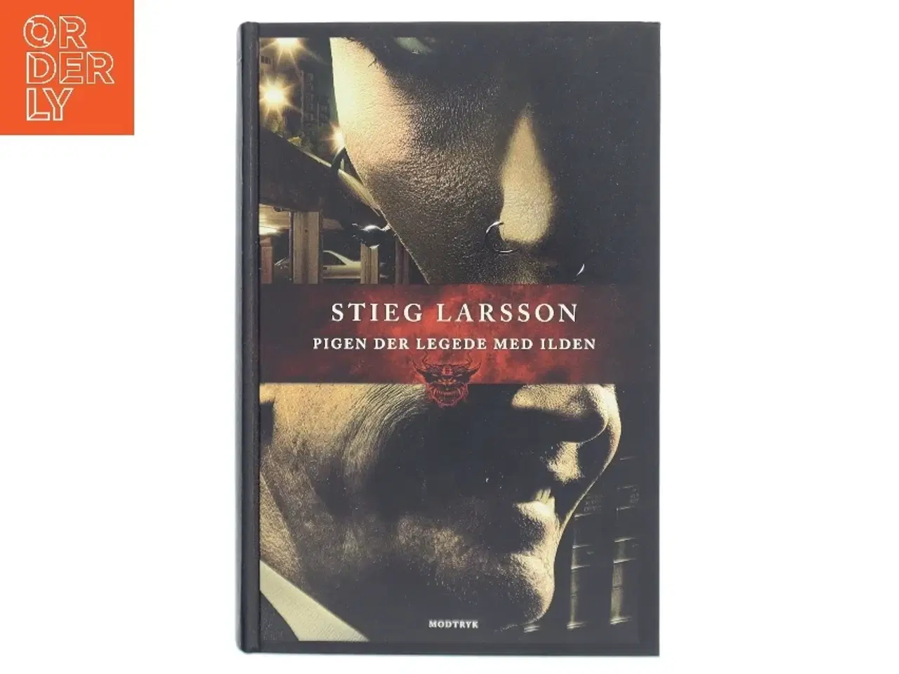 Billede 1 - Pigen der legede med ilden af Stieg Larsson (Bog)