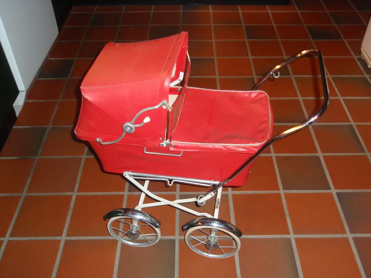 Billede 2 - Retro dukkevogn