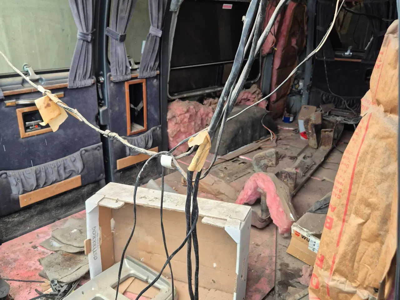 Billede 8 - 3 Busser, 2 Med DK reg. Attest og MASSER AF RESERV