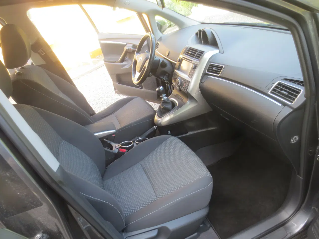 Billede 15 - Toyota Verso 1.6 D 7 Pers År 2014. 