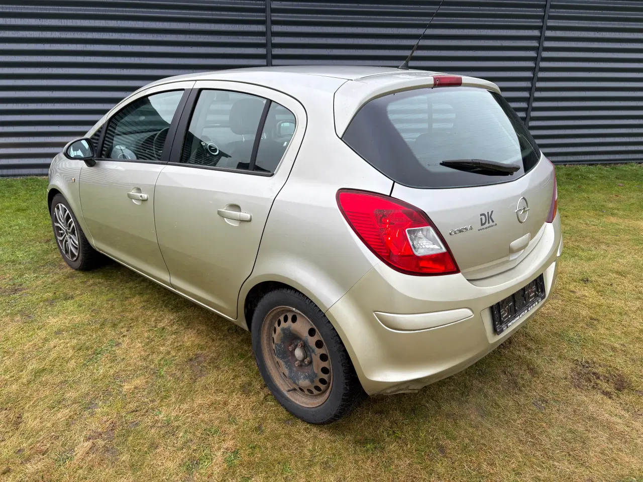 Billede 5 - Opel Corsa 1,2 16V Cosmo - SKAL SYNES...