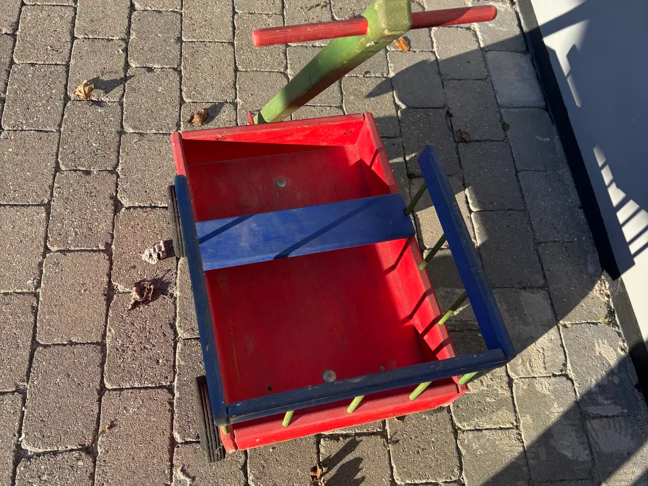 Billede 2 - Julle’s Trækvogn i Farverne Rød/Blå/Grøn