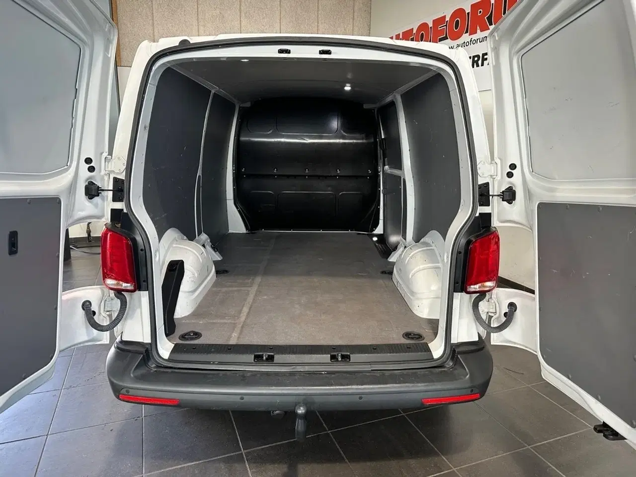 Billede 14 - VW Transporter 2,0 TDi 150 Kassevogn lang