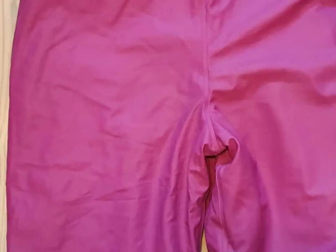 Billede 2 - Forede regnbukser str 90