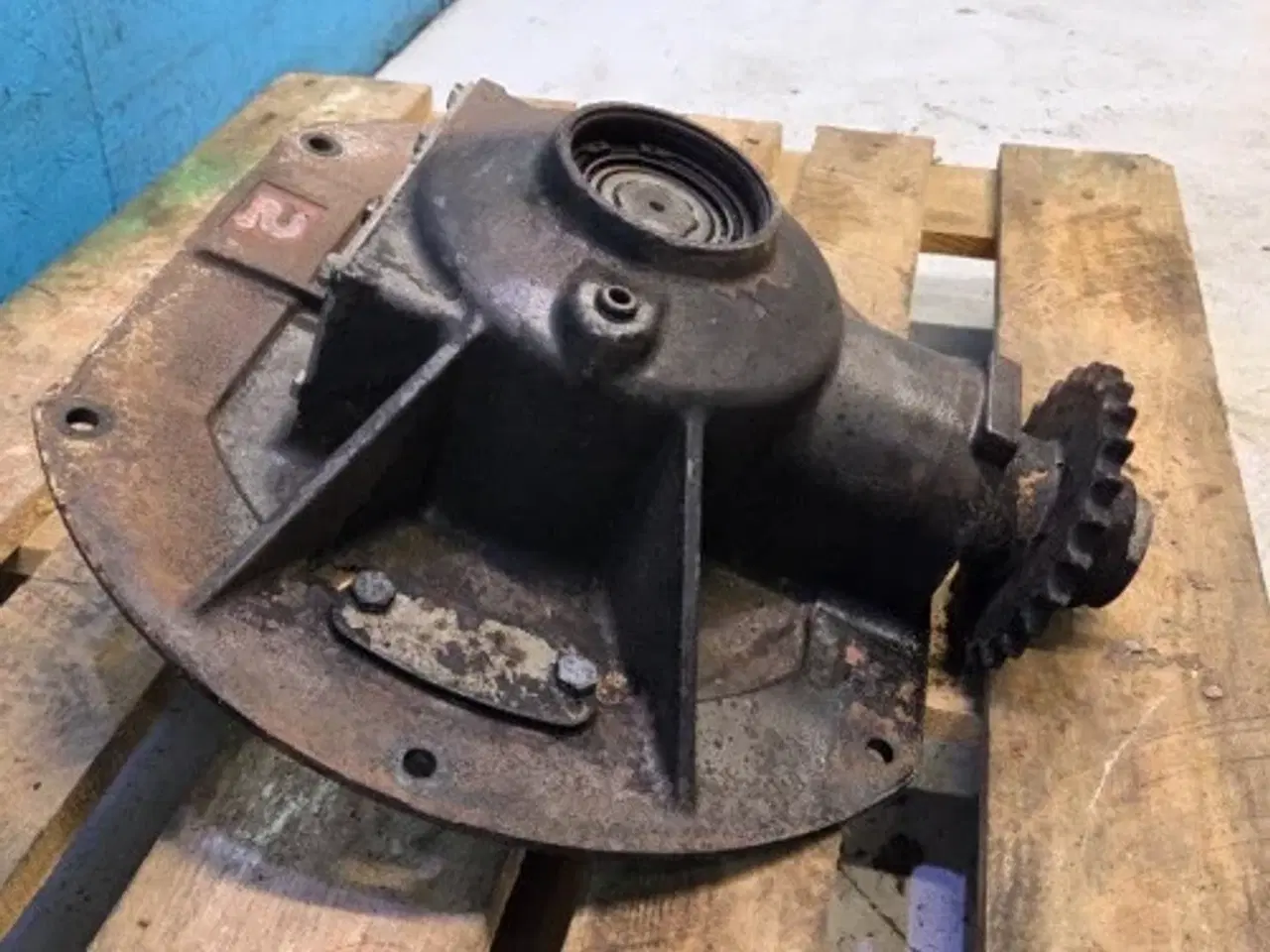 Billede 12 - Case 8010 Tømmerør Gearkasse 84320052