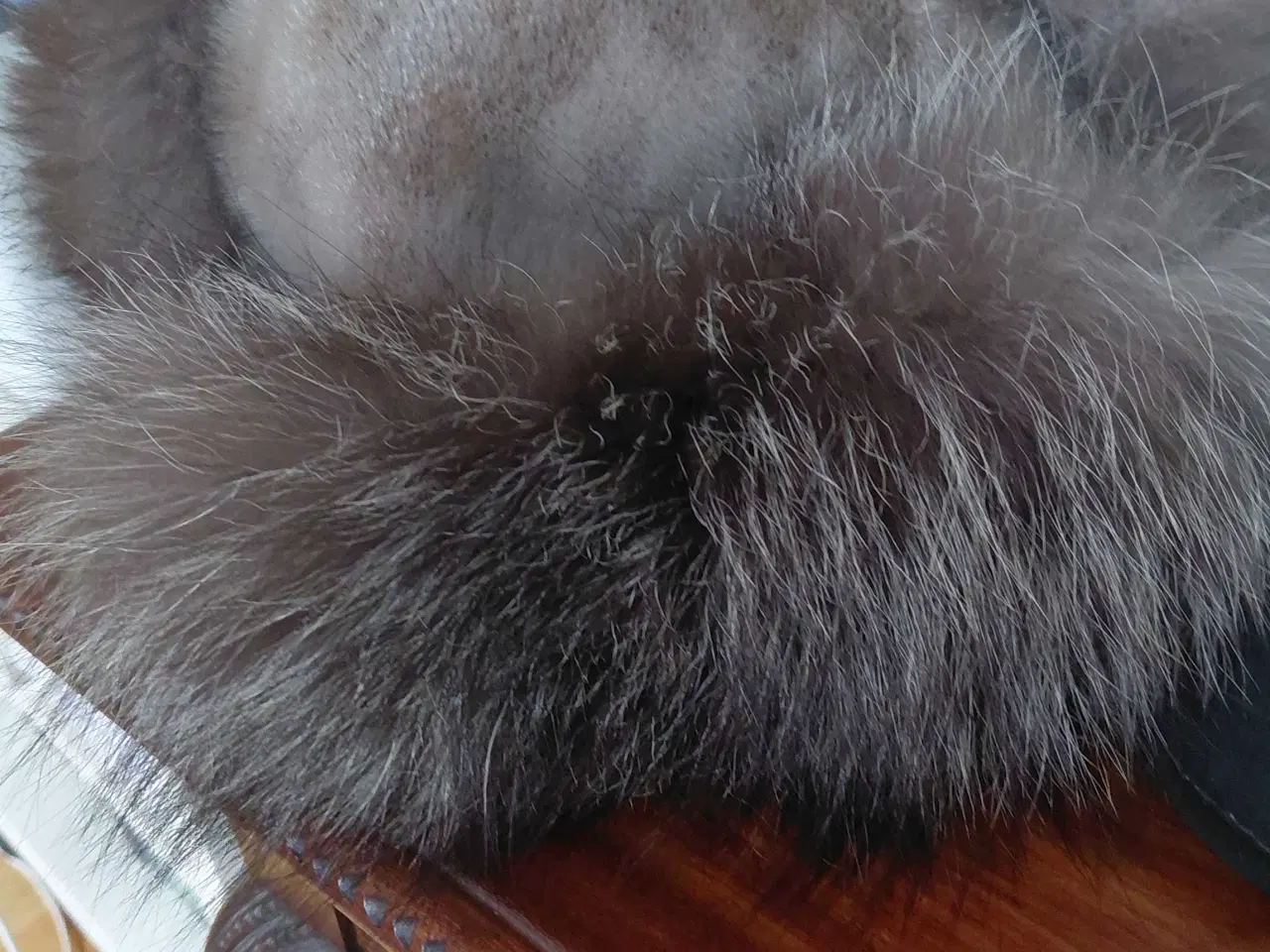 Billede 2 - Sælskindshue +luffer