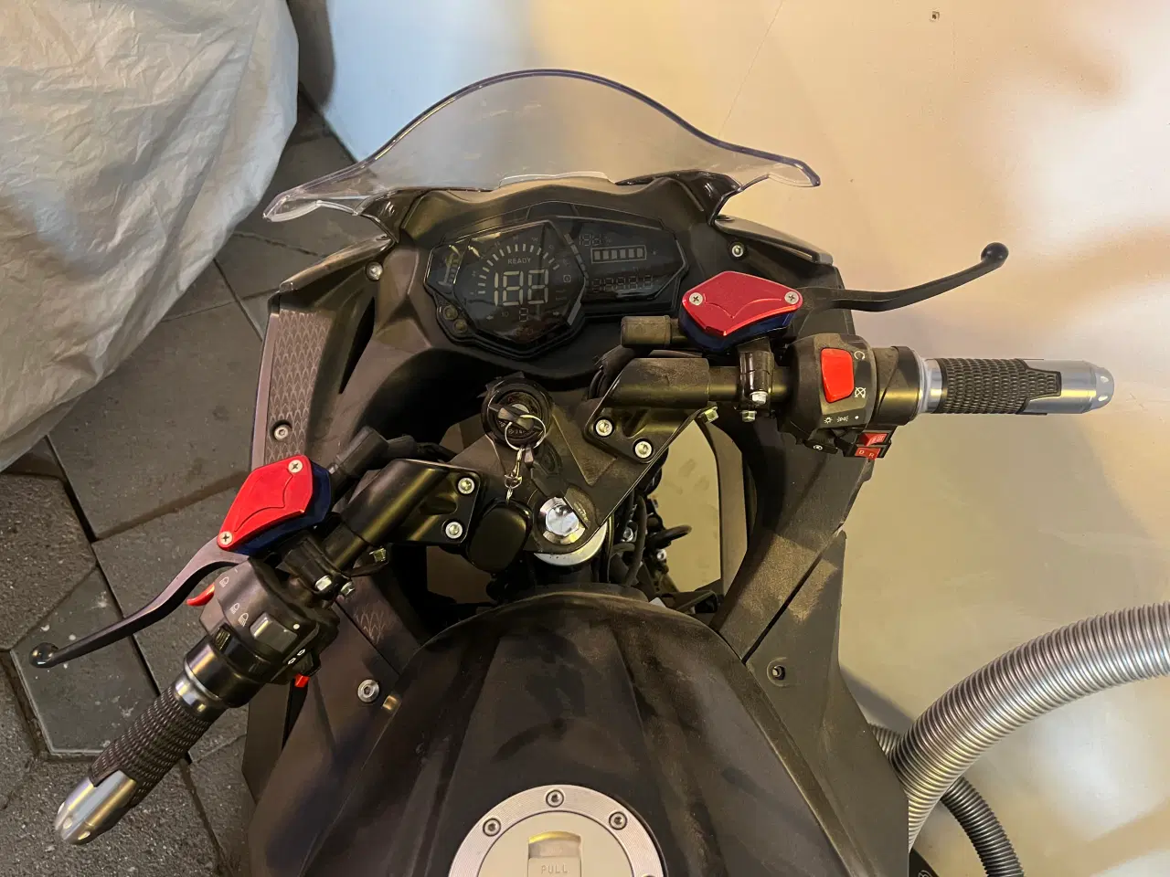 Billede 2 - Helt ny el mc! :)