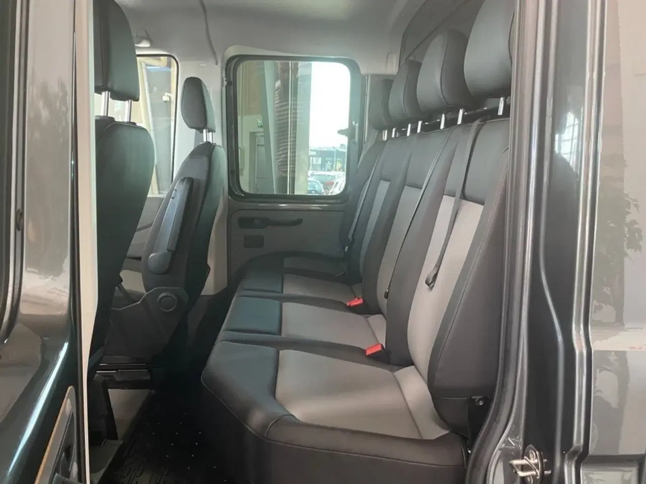 Billede 5 - VW Crafter 35 2,0 TDi 177 Mandskabsvogn L3