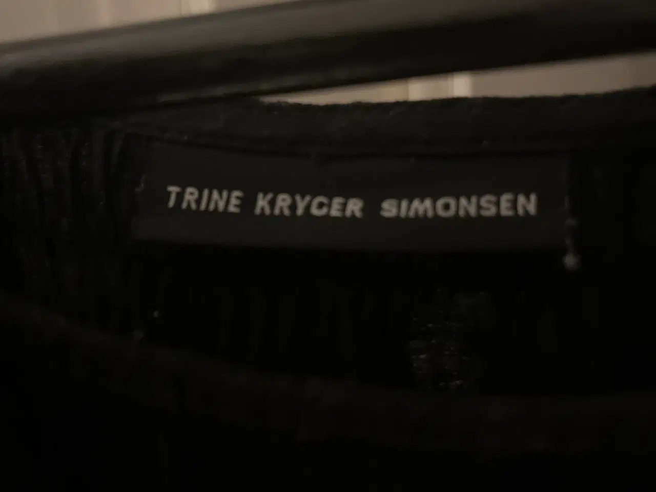 Billede 2 - Lækker kjole i god kvalitet