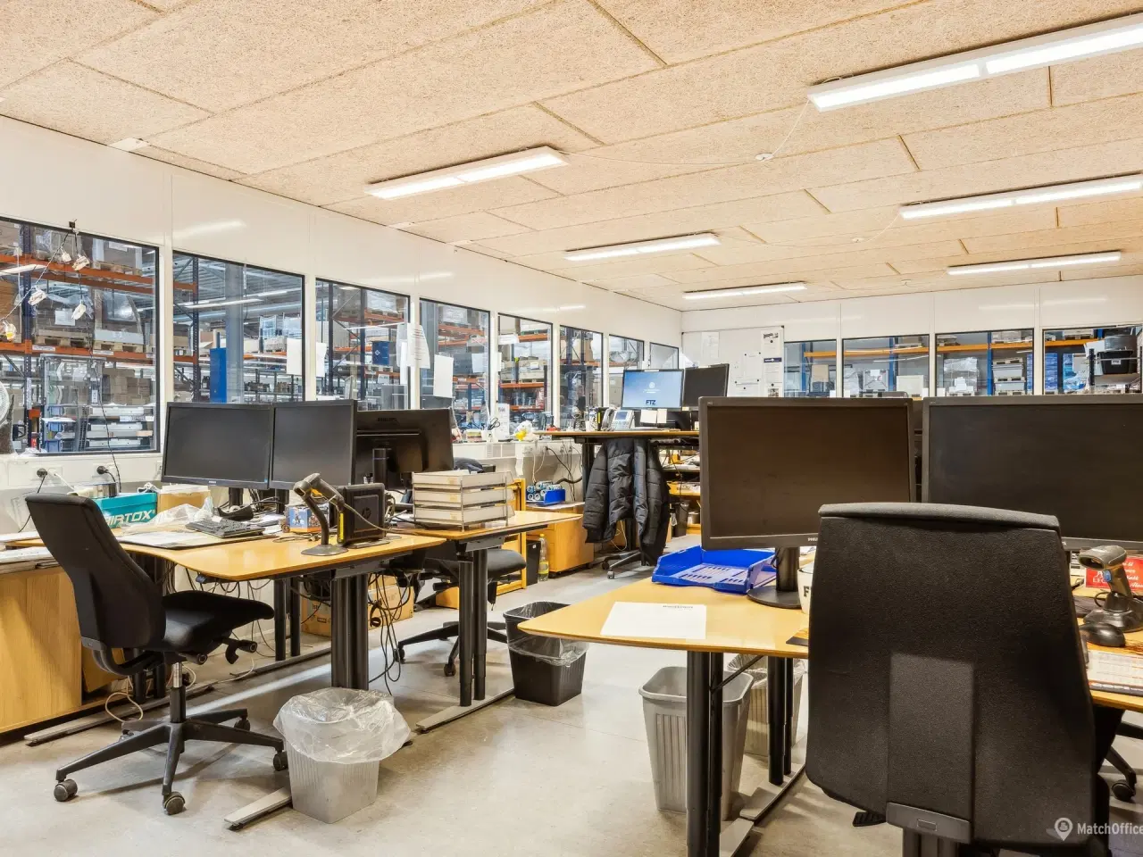 Billede 13 - Lagerhaller til leje i Odense – 7 911 m² lager- og logistikejendom med 10 porte