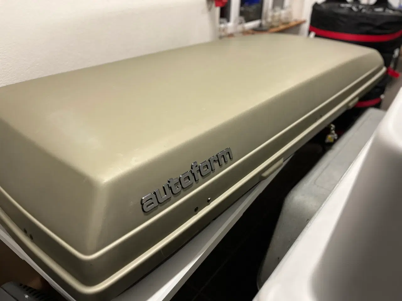 Billede 4 - Tagboks + tagbøjler SKAL sælges nu