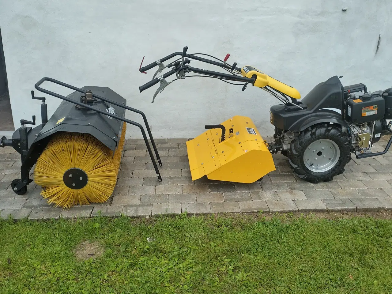 Billede 1 - Texas pro trac 950 diesel fræser + kost