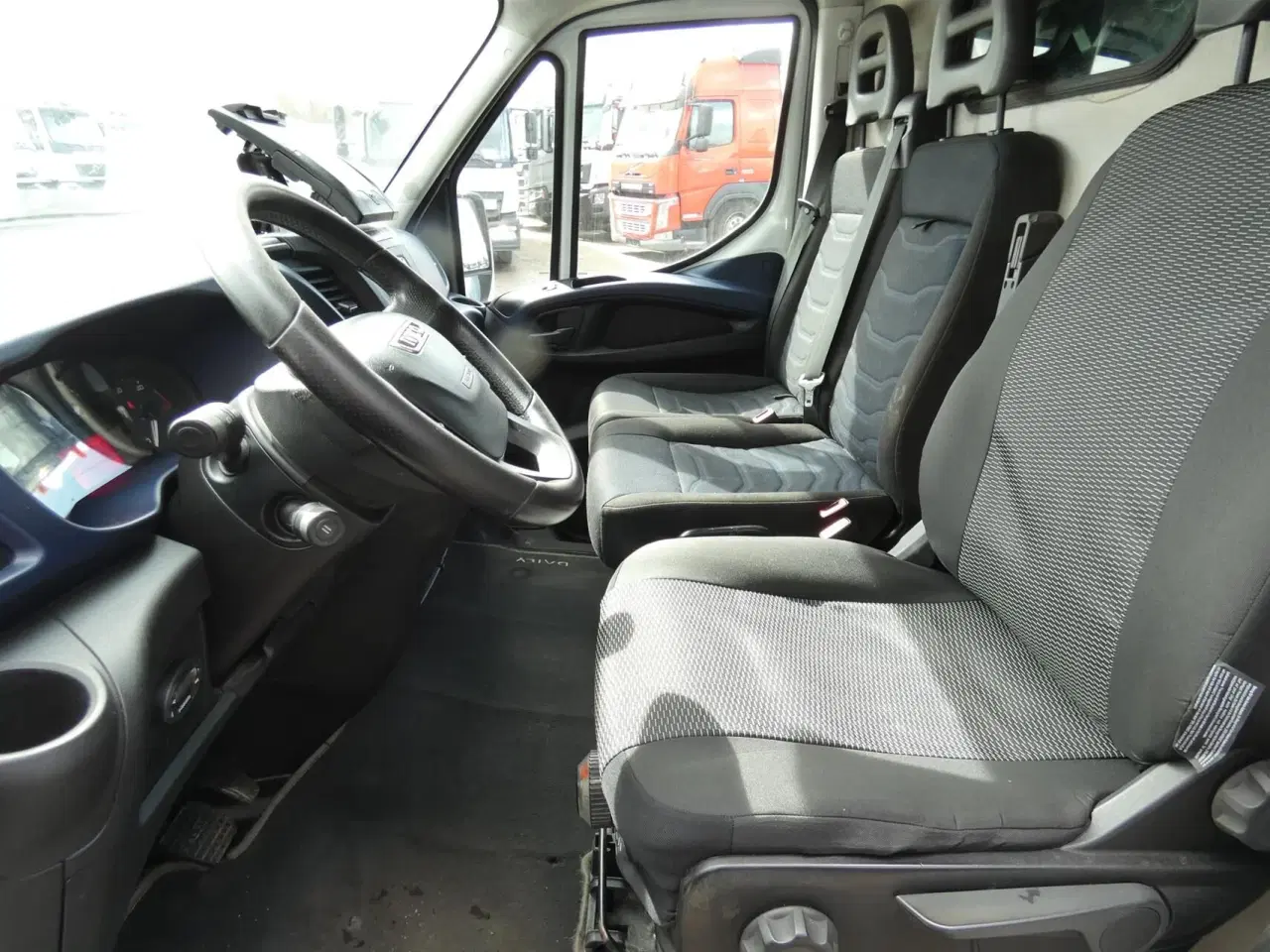 Billede 9 - Iveco Daily 35S18 12m3 3,0 D 180HK Van 8g Aut.