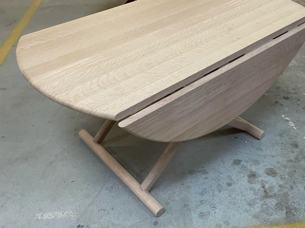 Billede 2 - Klassisk sofabord sælges utroligt billig.