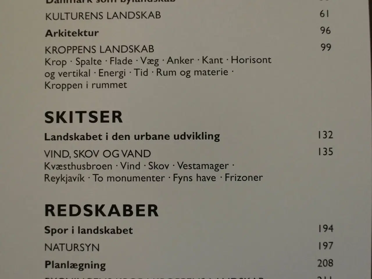 Billede 2 - landskabskunst 2, af steen høyer, emne: arkitektur