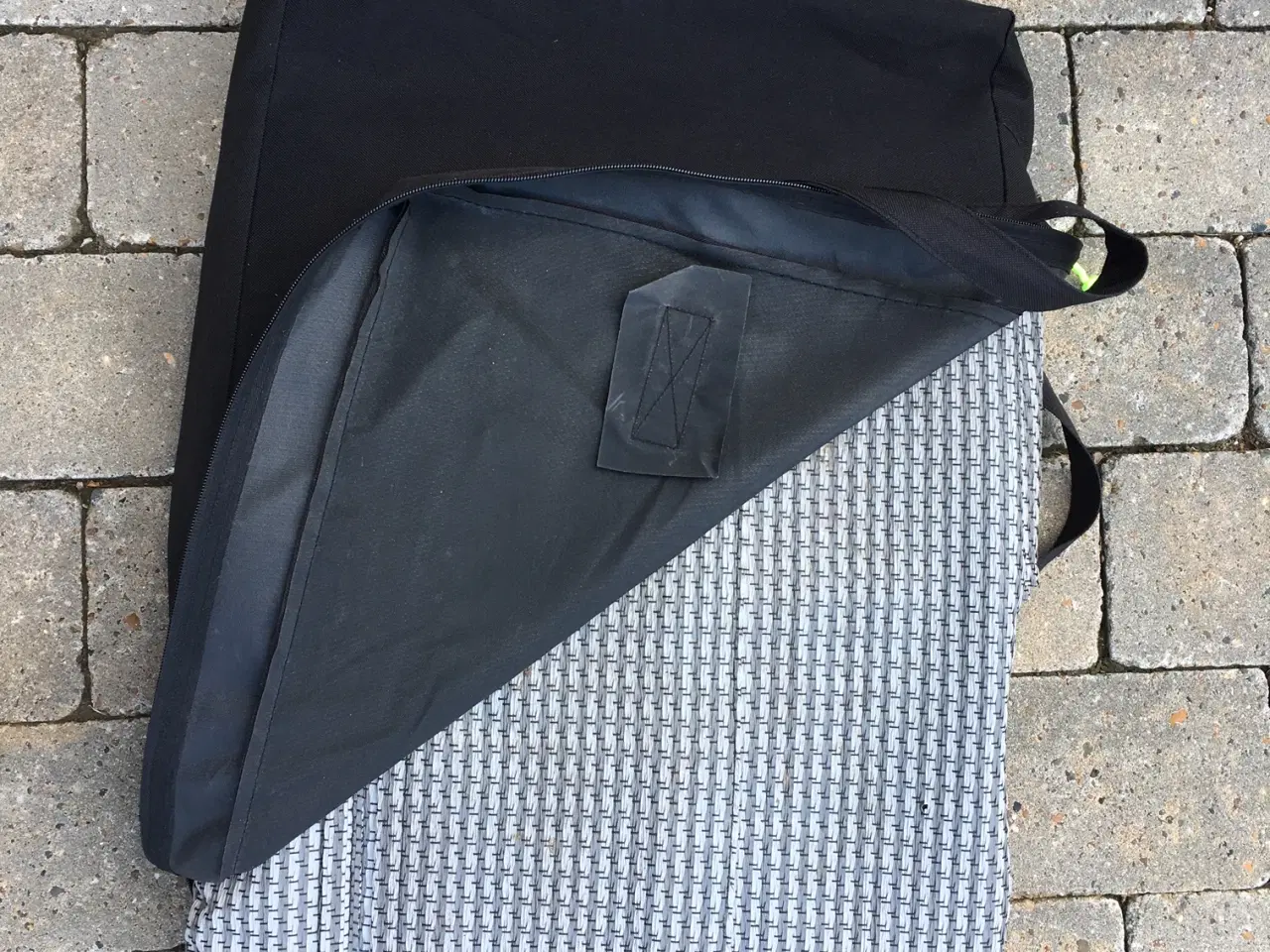 Billede 1 - Gulvtæppe til Fortelt/Markise str. 300x460cm.