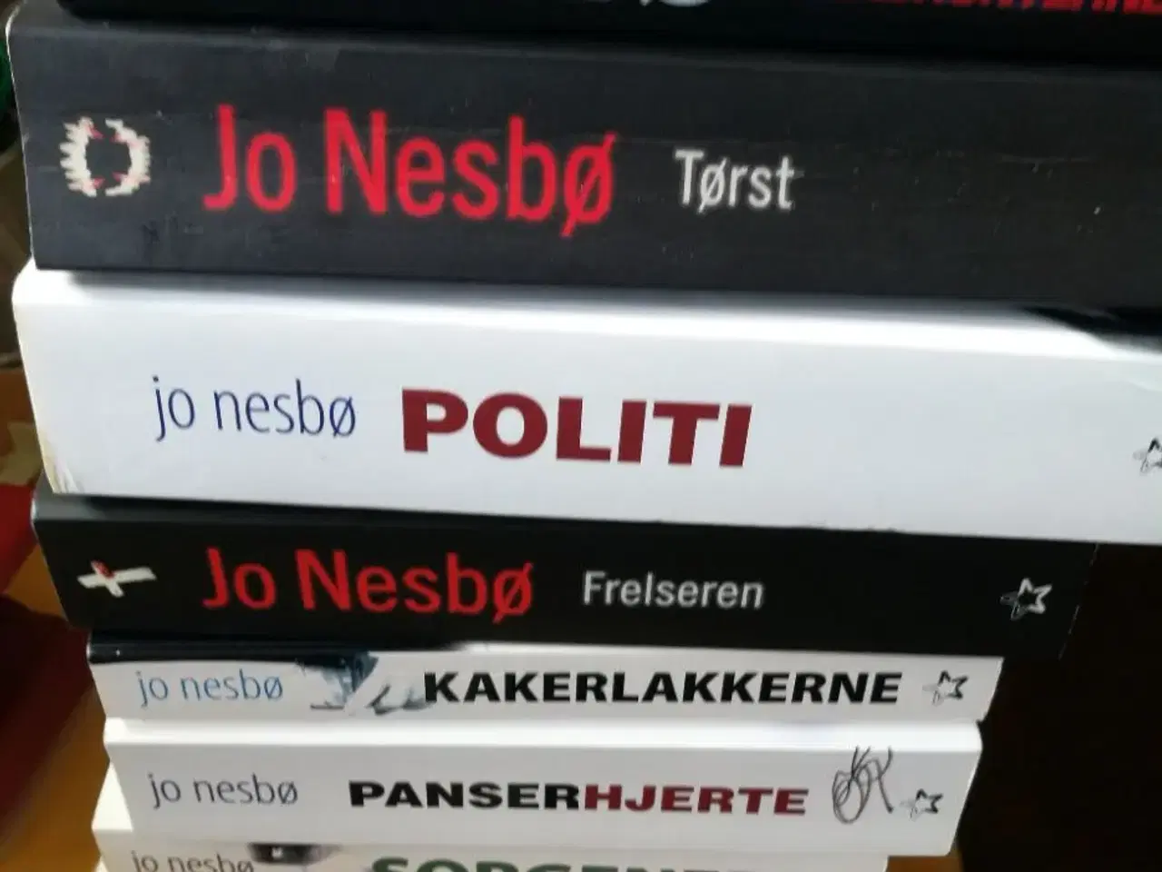 Billede 1 - Jo Nesbø bøger