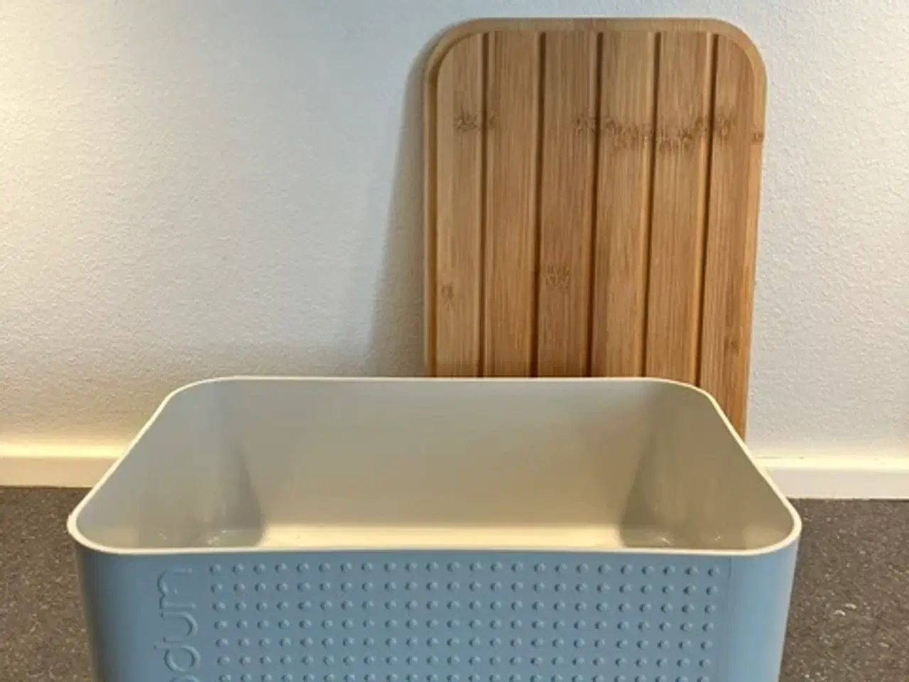 Billede 1 - Bodum Bistro Brødkasse med bambuslåg – Fin stand
