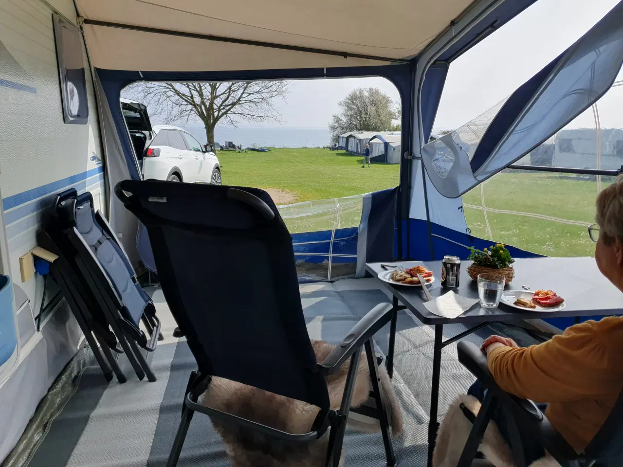 Billede 2 - Isabella Capri fortelt