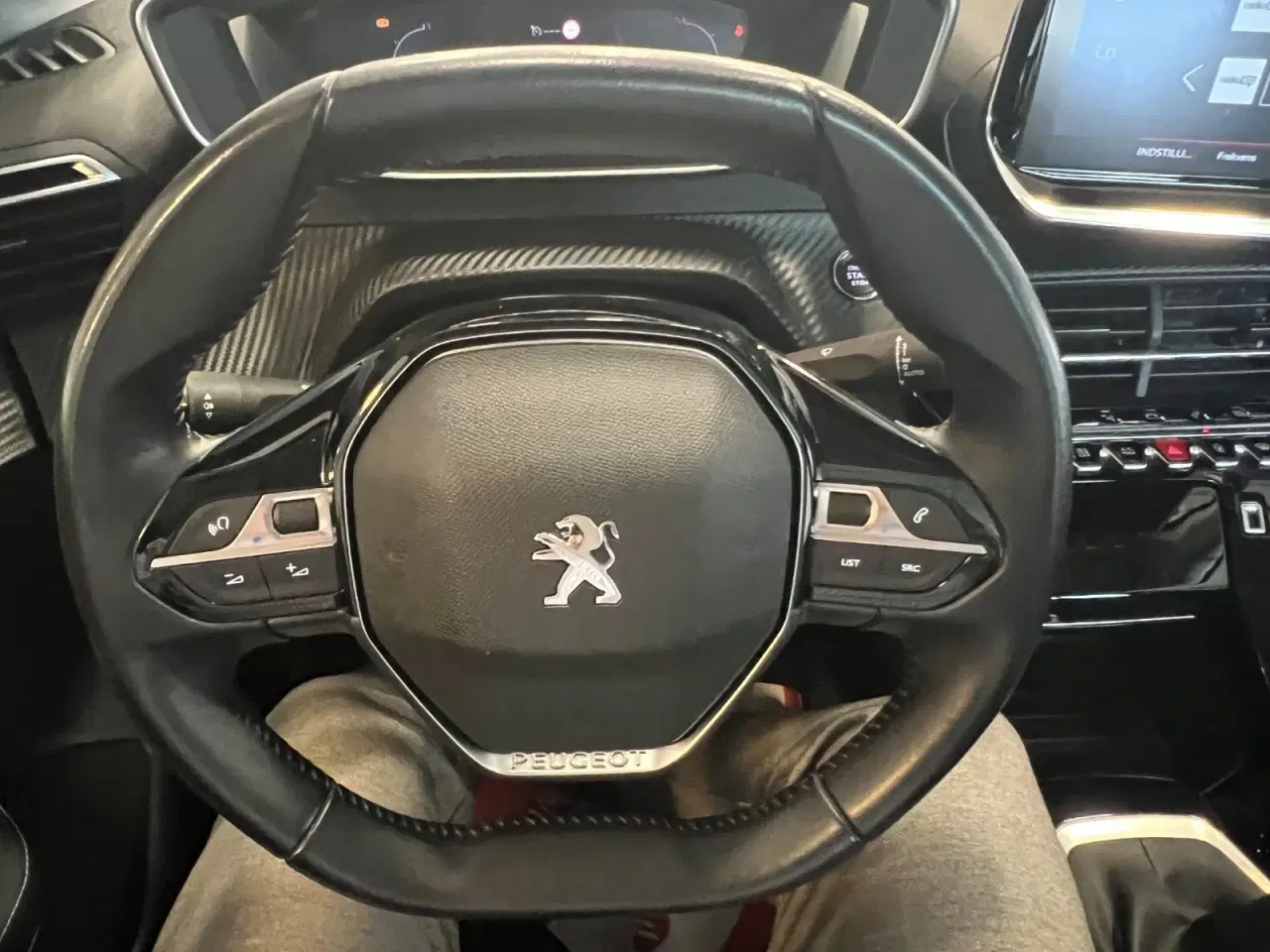Billede 18 - Peugeot 208 1,2 PureTech 100 Allure Sky