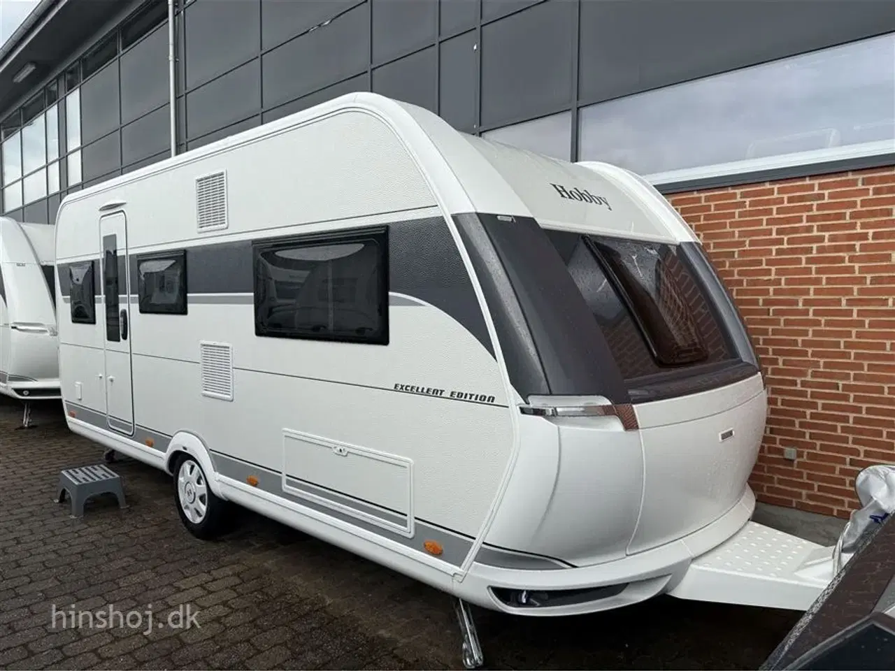 Billede 1 - 2025 - Hobby Excellent Edition 495 UL   Super flot enkelsengsvogn i de flotte farver fra Hinshøj Caravan