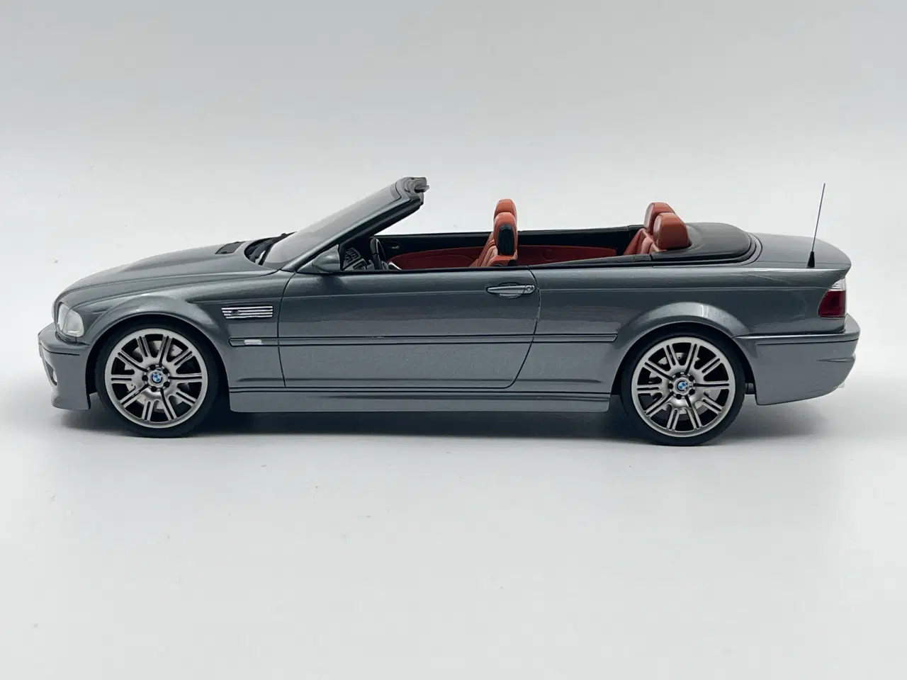 Billede 3 - 2004 BMW M3 Cabriolet 1:18  Type: E46  