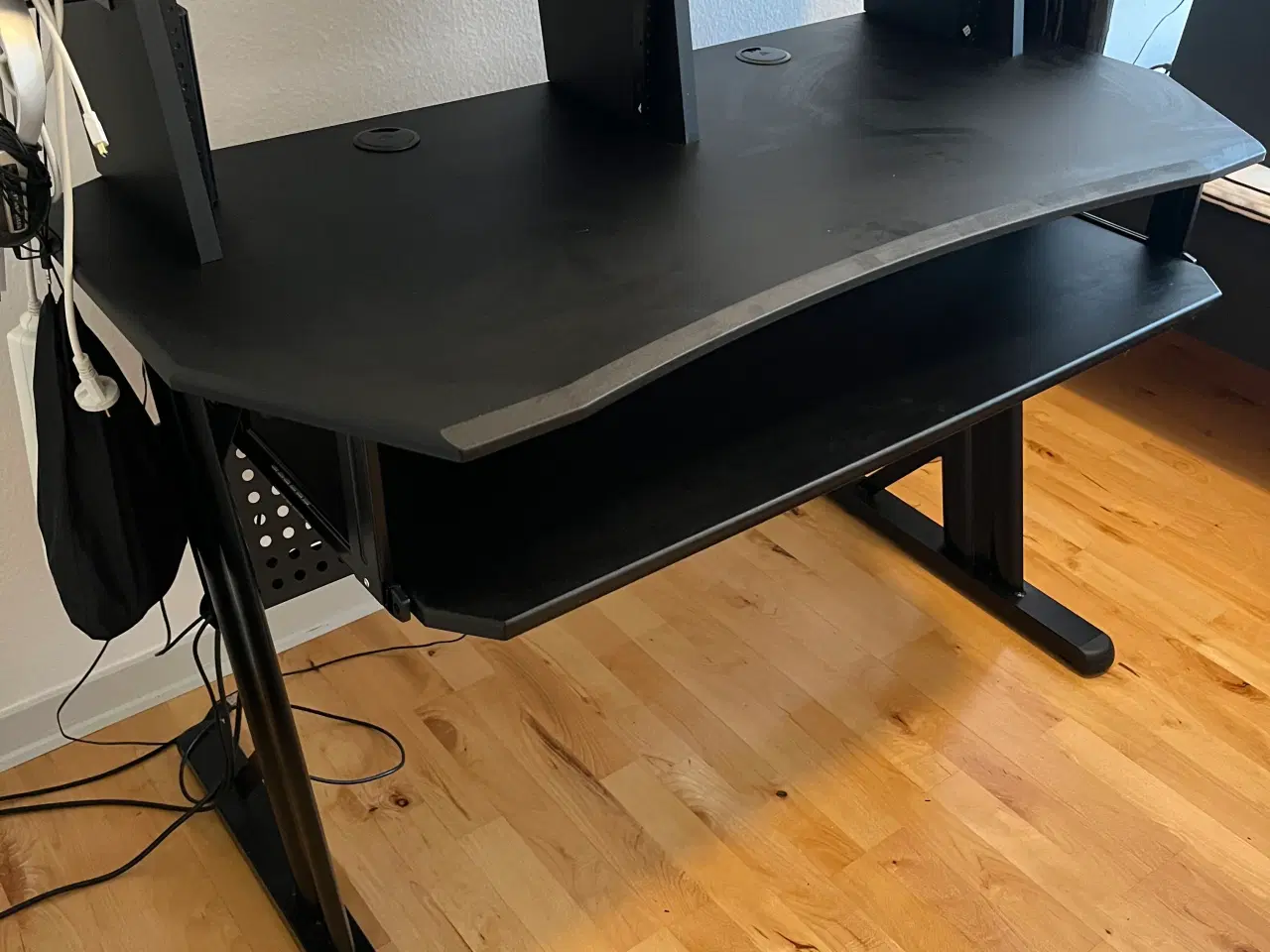 Billede 2 - Studiebord / arbejdsbord