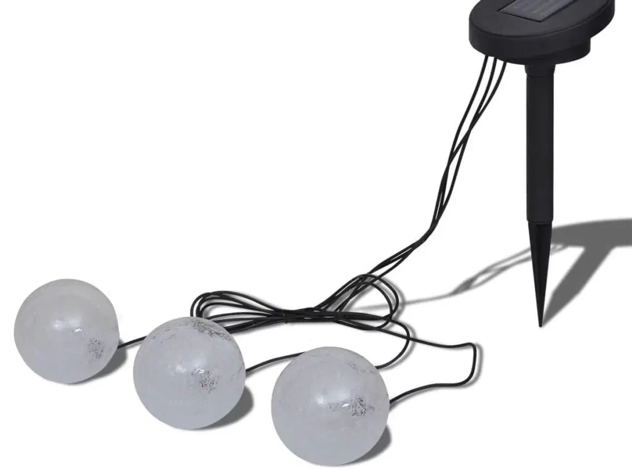 Billede 2 - 3 soldrevne LED-lyskugler til havebassin