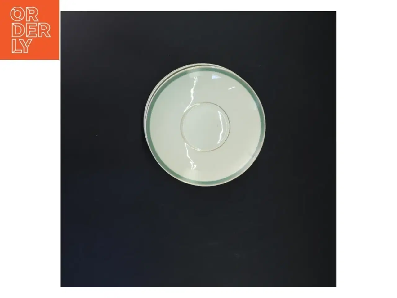 Billede 9 - 4 suppeteriner fra Royal Copenhagen (str. Kop ø, 13 cm. underkop. ø. 17 cm. 4 z)