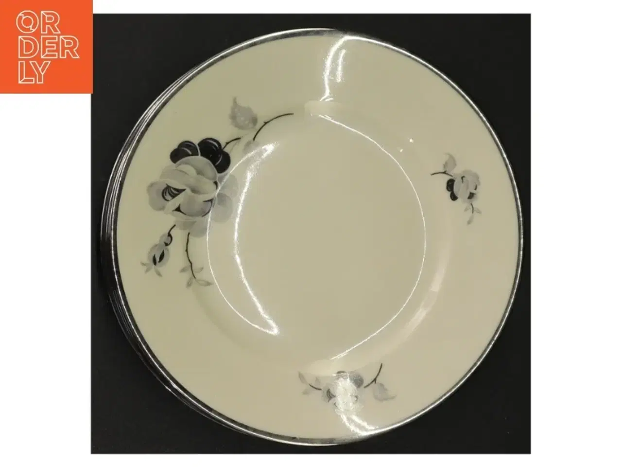 Billede 4 - Porcelænstallerkner med blomstermotiv fra Københavns Porcellains Maleri (str. Diameter 16 cm)