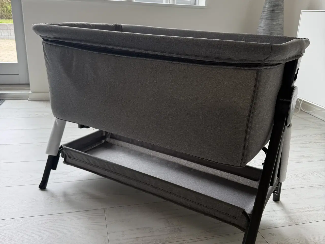 Billede 5 - Praktisk og smart bedside/babyseng