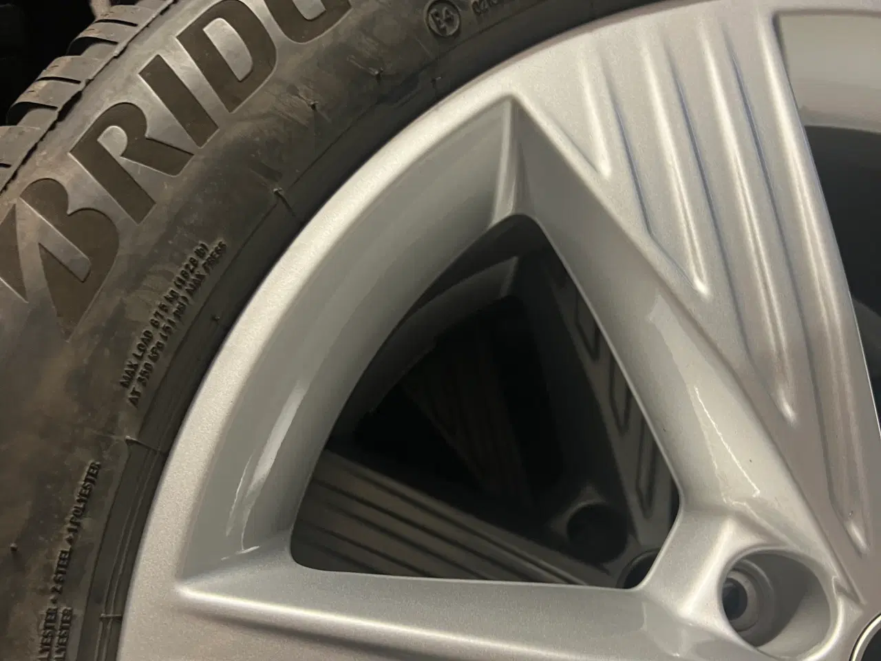 Billede 2 - 19" Org. Audi Q4 Vinterhjul