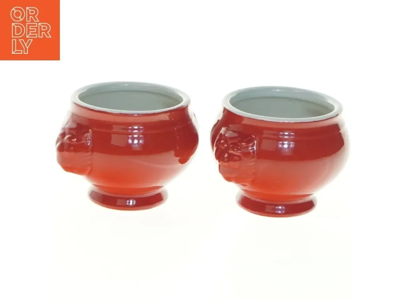 Billede 1 - Røde Keramik Tealight Lysestager fra Zone (str. 9x7x5,5 cm)
