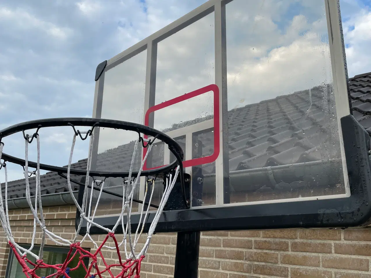 Billede 3 - Basketball kurv m/ stander