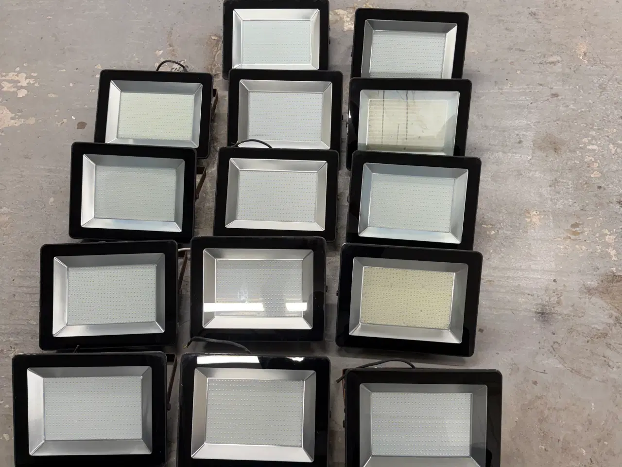 Billede 2 - Projektør lys 17 stk