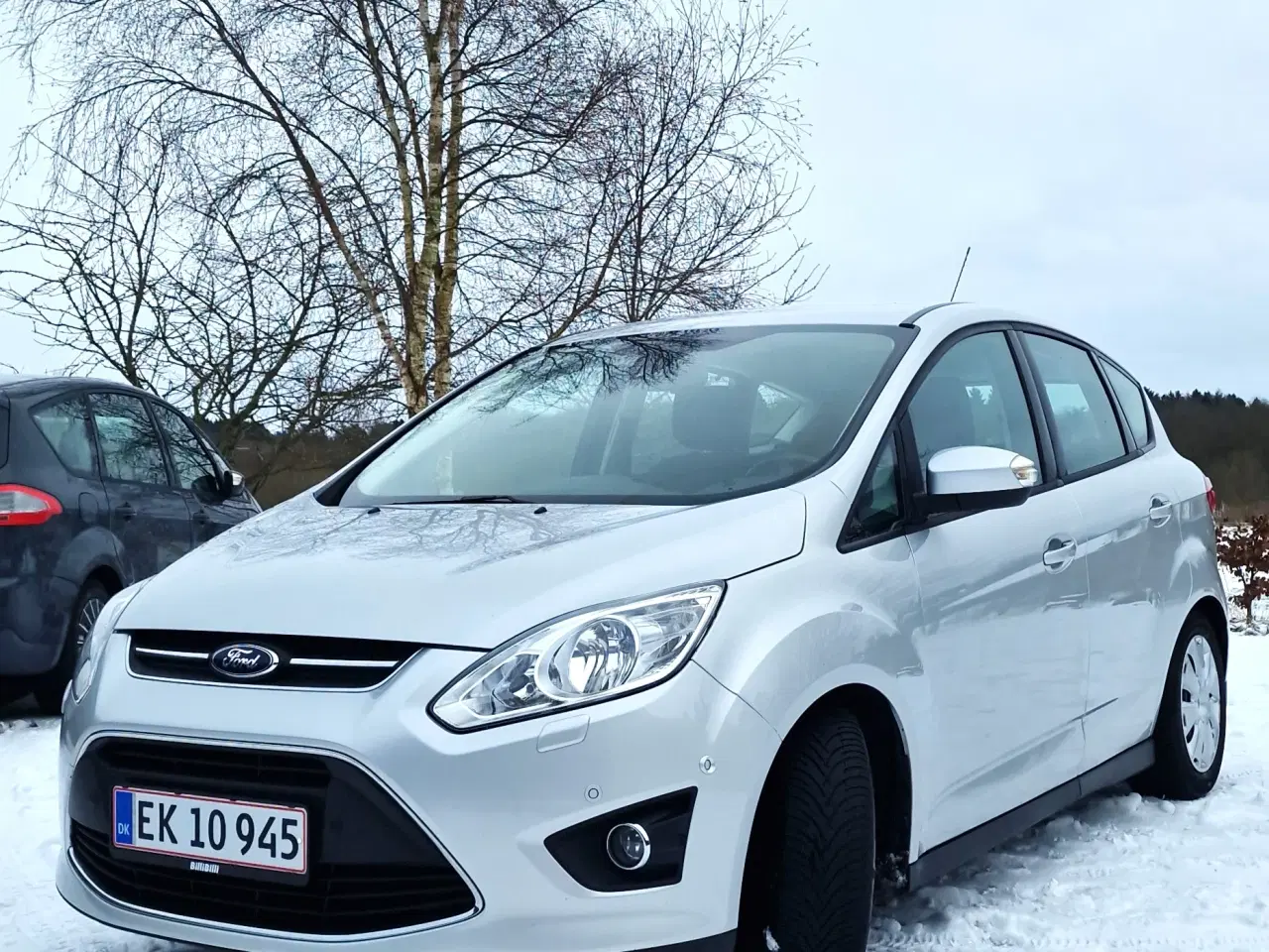 Billede 3 - Velholdt, driftssikker og komplet udstyret familie