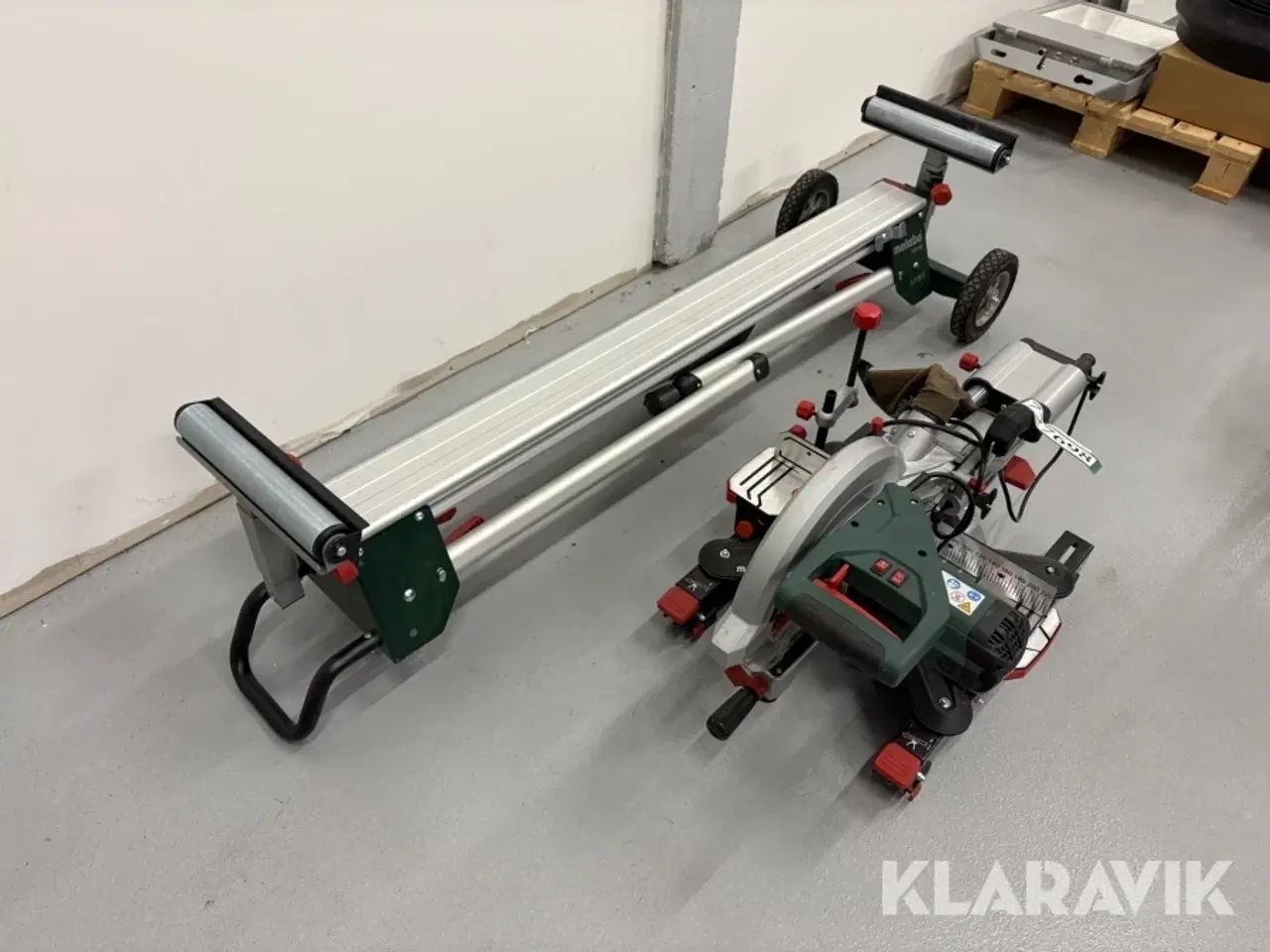 Billede 1 - Kap- og geringssav Metabo KGS 305 M med stativ
