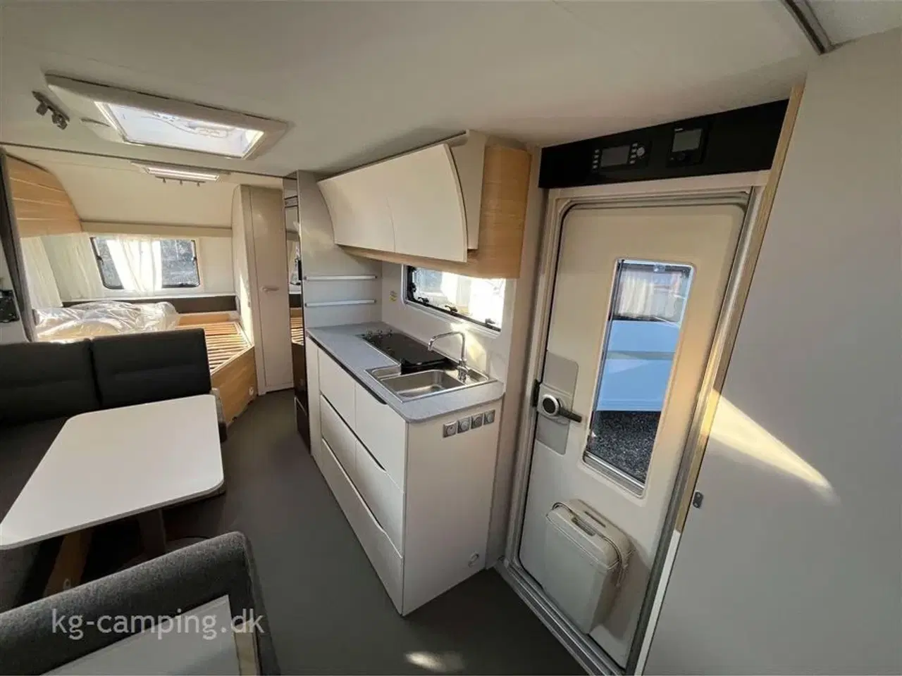 Billede 11 - 2025 - Adria Adora 613 PK Teen Adria Adora 613 PK Teen – 2025 | Perfekt til familien!