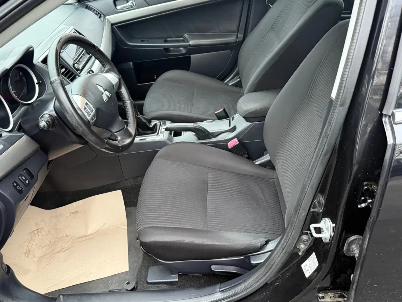 Billede 8 - Mitsubishi Lancer 1,6 Invite SportSedan