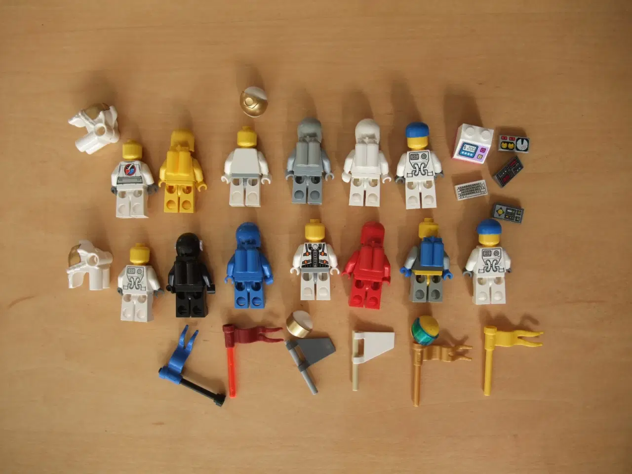 Billede 5 - Lego Space Figurer
