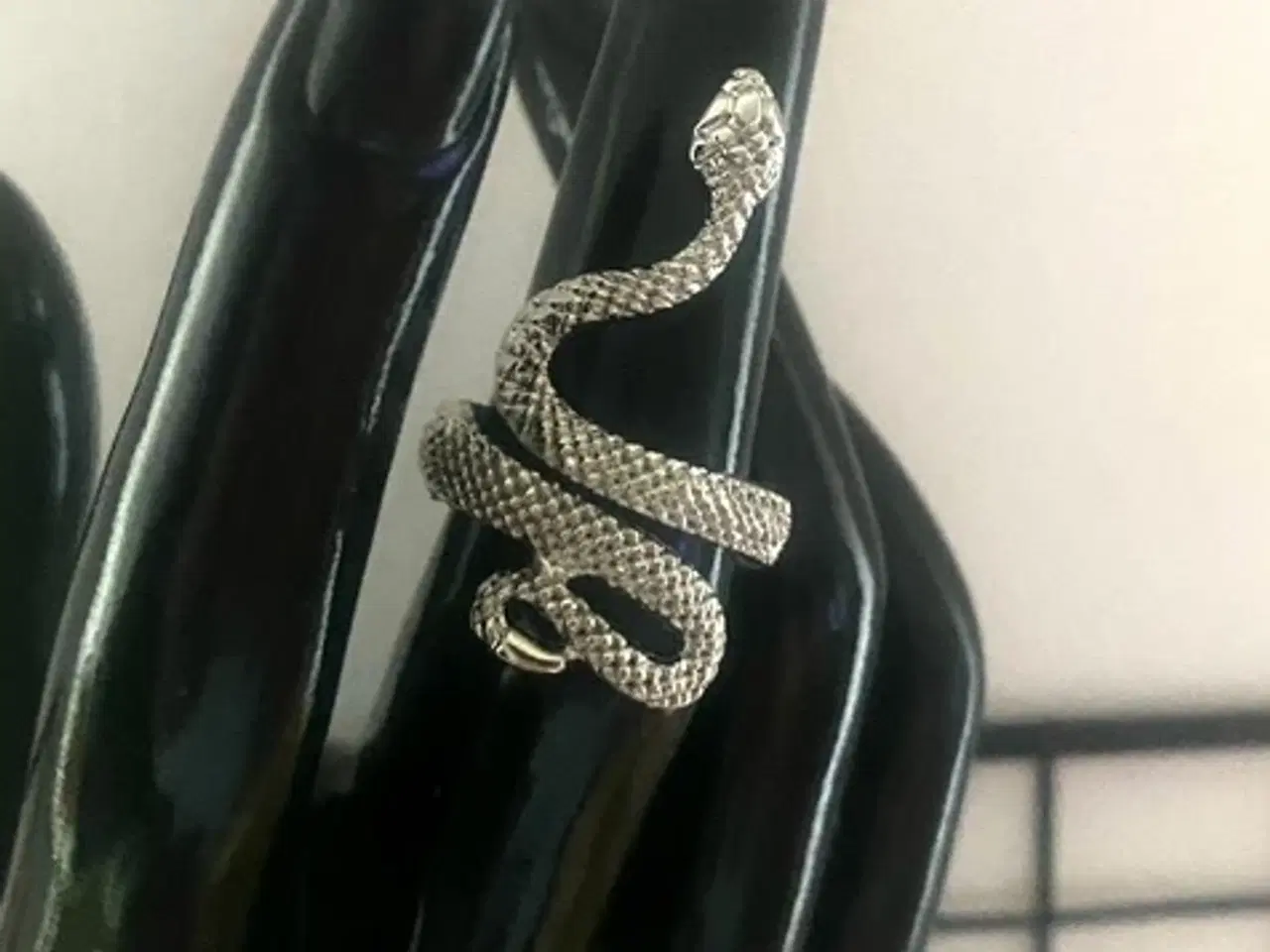 Billede 1 - * Lækker fingering med slange - i Tibetansk Sølv